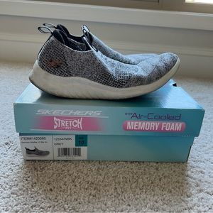 Sketchers Memory Foam Sneakers